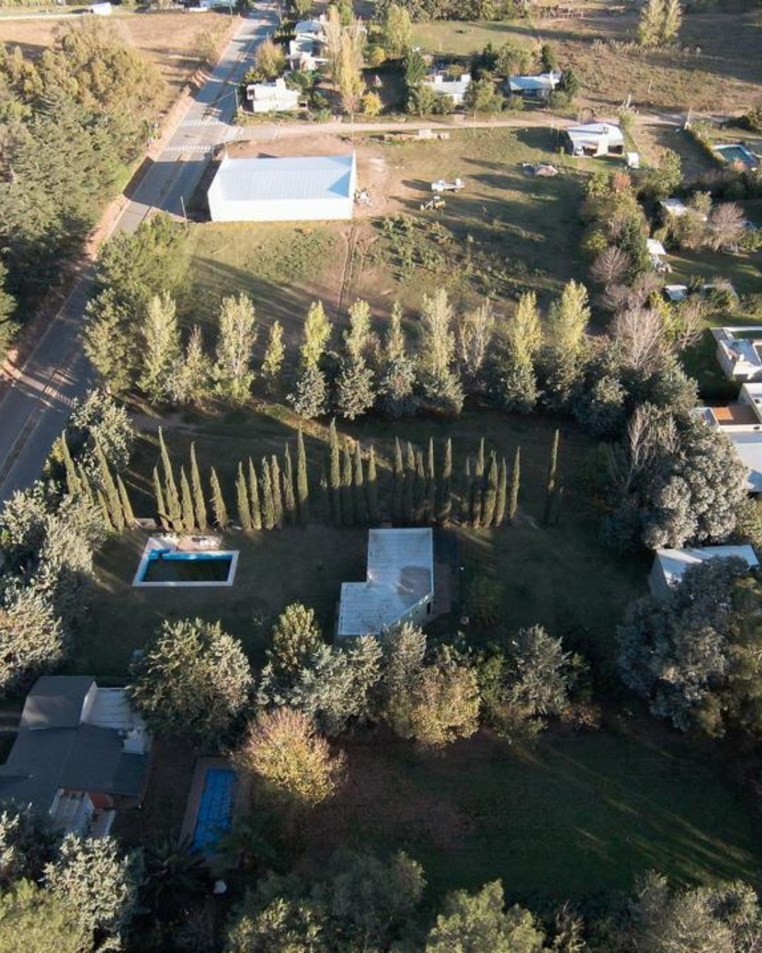 Terreno forestado y cercado